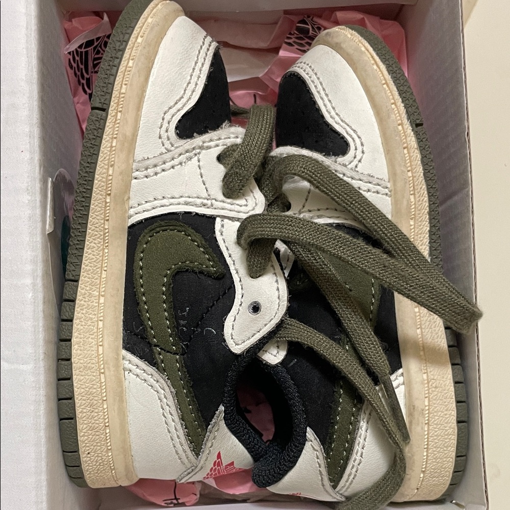 Travis Scott Kids' Black and Olive Sneakers